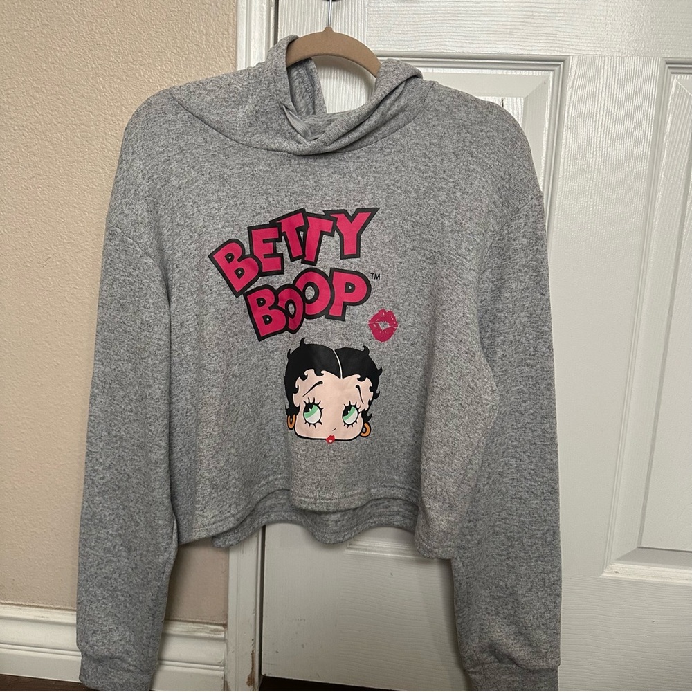 Gray Cropped Hoodie with Graphic